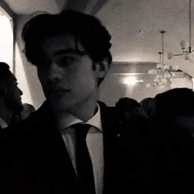 Chat with Logan Pierce, the Romance character AI chatbot