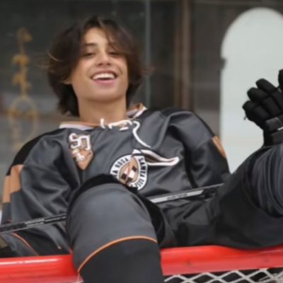 Chat with Maddox Poket, the  character AI chatbot