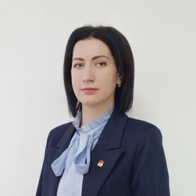 Chat with Дарья Николаевна арья Николаев, the  character AI chatbot