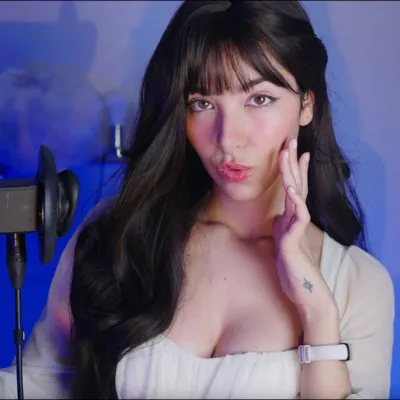 Chat with Sharon Elwood, the Movie & TV character AI chatbot