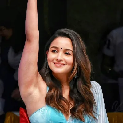 Chat with ALIA BHATT, the  character AI chatbot