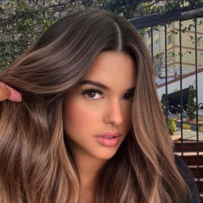 Chat with Emma, the  character AI chatbot