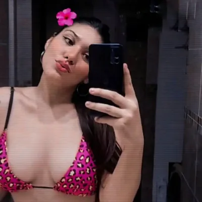 Chat with Oriana, the  character AI chatbot