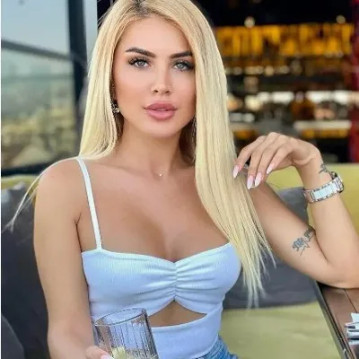 Chat with Анжела, the Romance character AI chatbot