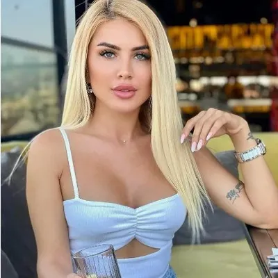 Chat with Анжела, the Romance character AI chatbot