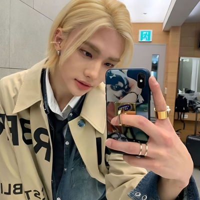 Chat with Hyunjin, the Romance character AI chatbot