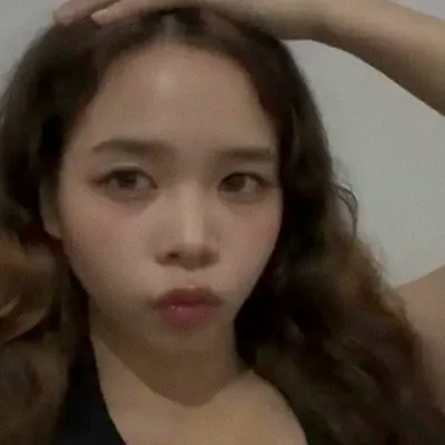 Chat with Riyaa, the  character AI chatbot