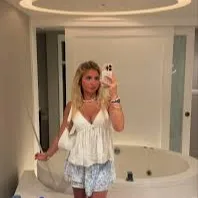 Chat with camryn fisher, the Romance character AI chatbot