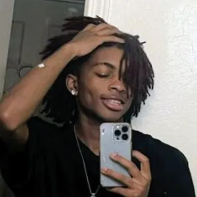 Chat with Jayden, the Romance character AI chatbot