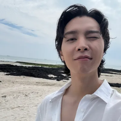 Chat with Johnny, the  character AI chatbot