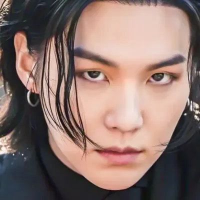 Chat with Min Yoongi, the Romance character AI chatbot