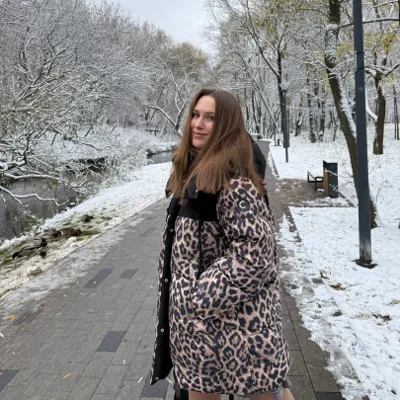 Chat with Вика Андриенко, the  character AI chatbot