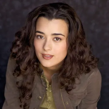 Chat with Ziva David, the  character AI chatbot