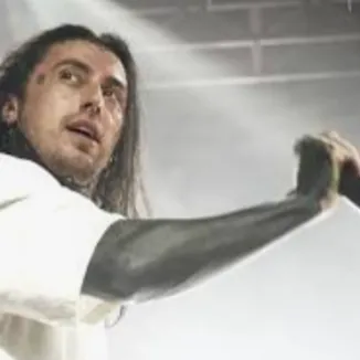 Chat with Ronnie Radke, the Anime character AI chatbot