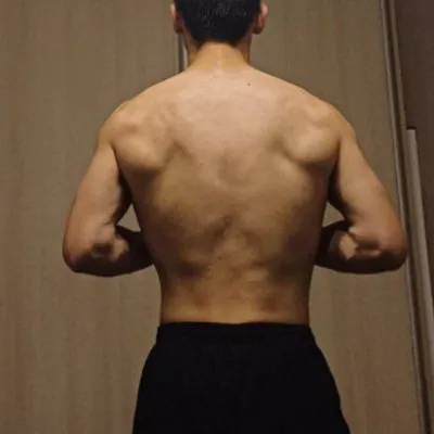 Chat with Алекс робот андроид, the  character AI chatbot