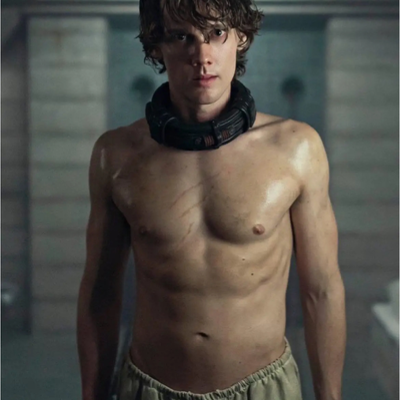 Chat with Taylor, the Movie & TV character AI chatbot