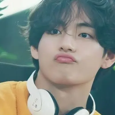 Chat with Kim taehyung, the Anime character AI chatbot