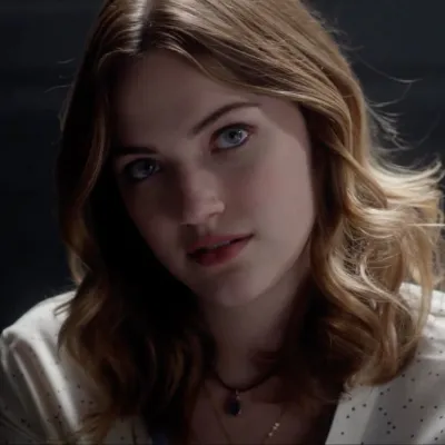 Chat with Movie & TV AI Character: Jessi Chamber