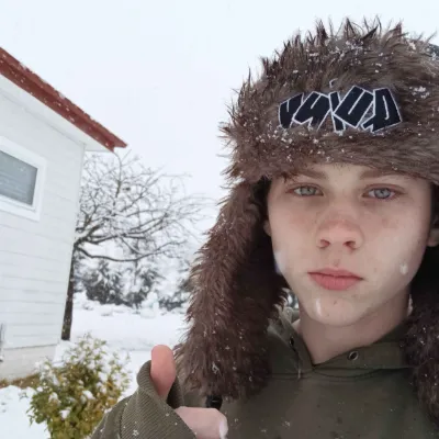 Chat with Alyx, the Romance character AI chatbot