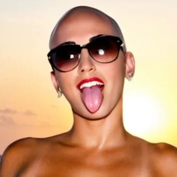 Chat with Rose, the Romance character AI chatbot