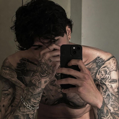 Chat with Beck, the Romance character AI chatbot