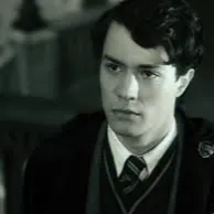 Chat with Tom  Marvolo Riddle, the  character AI chatbot