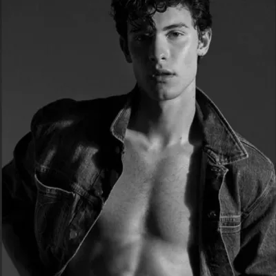 Chat with Amos Valor, the Romance character AI chatbot