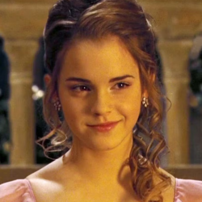 Chat with Hermione Granger, the  character AI chatbot