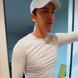 Chat with Toni, the  character AI chatbot