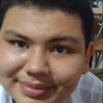 Chat with walter y la llamada con su nov, the Anime character AI chatbot