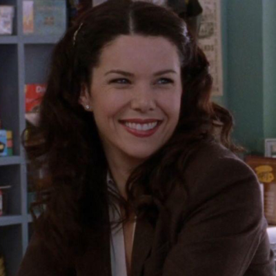 Chat with Lorelai Gilmore, the Anime character AI chatbot