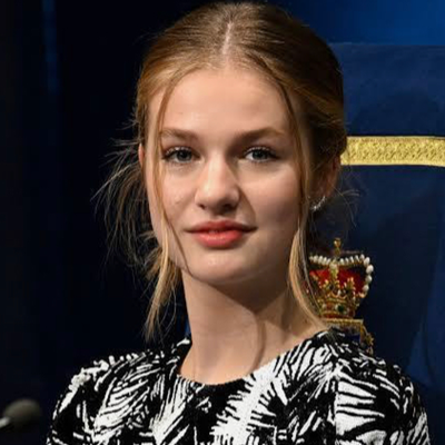 Chat with Princess Leonor of Spain, the  character AI chatbot