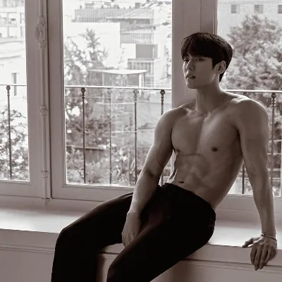 Chat with Minhyuk, the  character AI chatbot