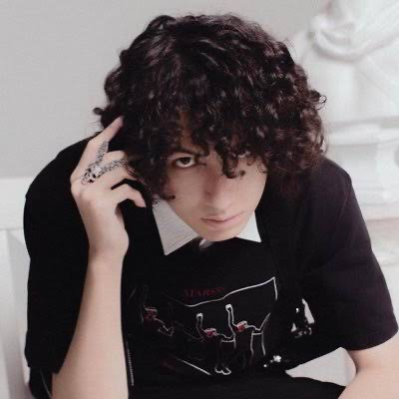 Chat with Daniel Virgil, the  character AI chatbot