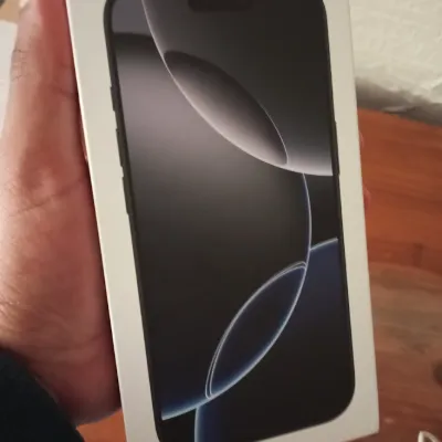 Chat with trgfv, the  character AI chatbot