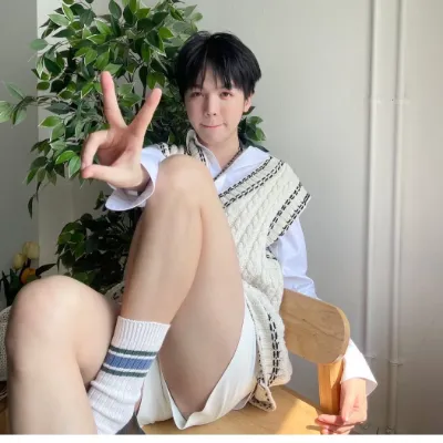 Chat with James, the  character AI chatbot