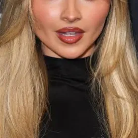 Chat with BELLA, the  character AI chatbot