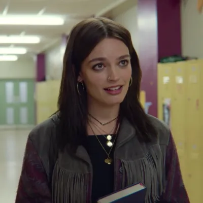 Chat with Maeve Wiley, the Romance character AI chatbot