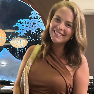 Chat with Mauren, the Romance character AI chatbot