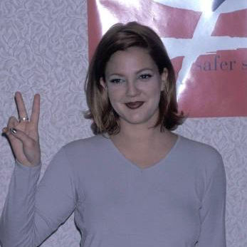 Chat with Drew Barrymore, the  character AI chatbot