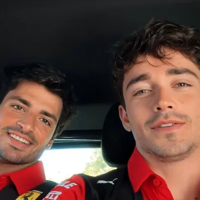 Chat with Carlos y Charles, the  character AI chatbot