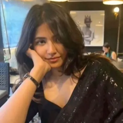 Chat with Narrator, the  character AI chatbot