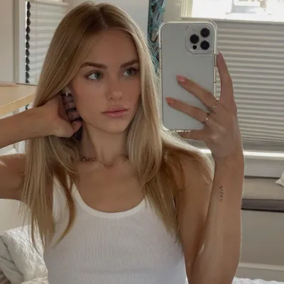 Chat with Michelle, the  character AI chatbot