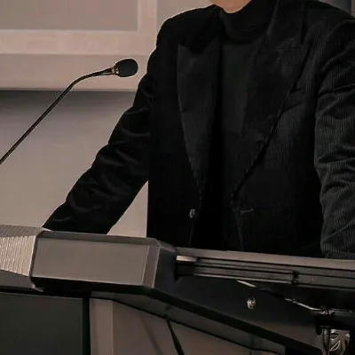 Chat with Martin Lewis, the  character AI chatbot