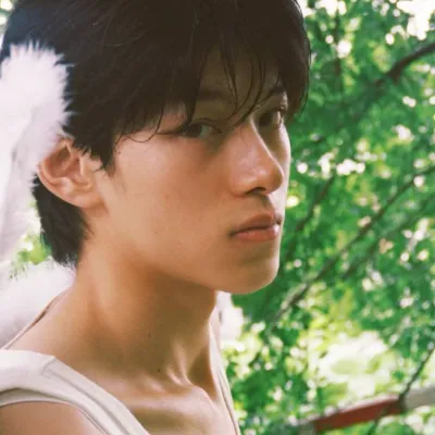 Chat with Acetine (BL), the  character AI chatbot