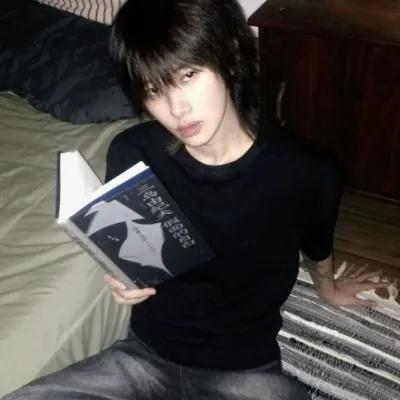 Chat with France, the BL & ABO character AI chatbot