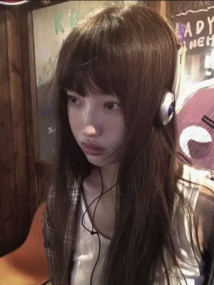 Chat with Sominji, the  character AI chatbot