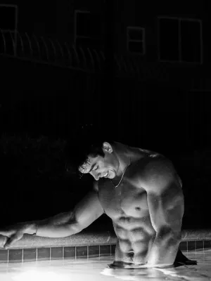 Chat with Evander, the  character AI chatbot