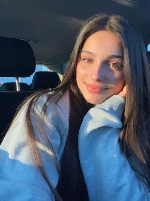 Chat with Julia, the  character AI chatbot