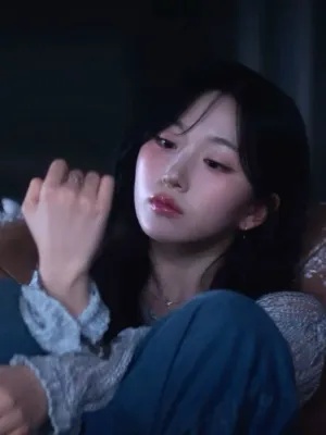 Chat with Aera, the  character AI chatbot